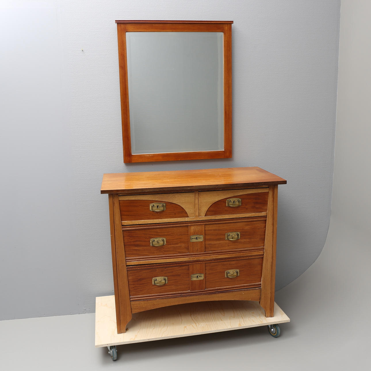 BYRÅ samt SPEGEL, jugend, tidigt 1900-tal.