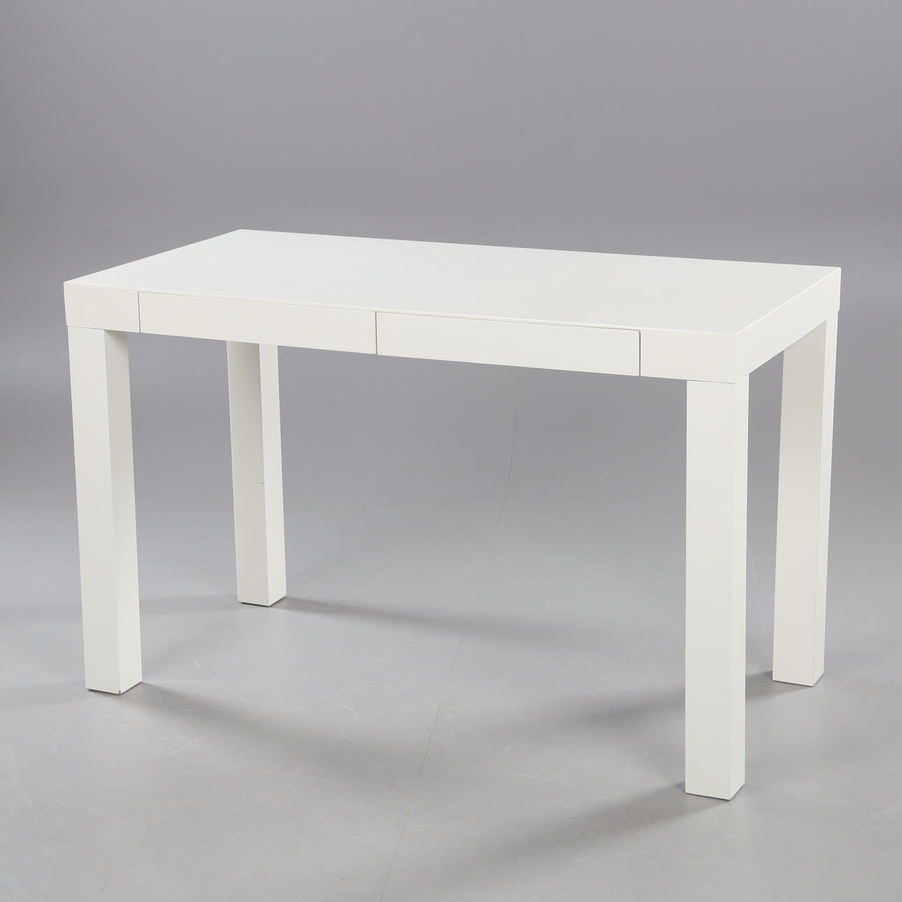 ESCRITORIO, tipo Parson, Williams Sonoma Inc, West Elm.