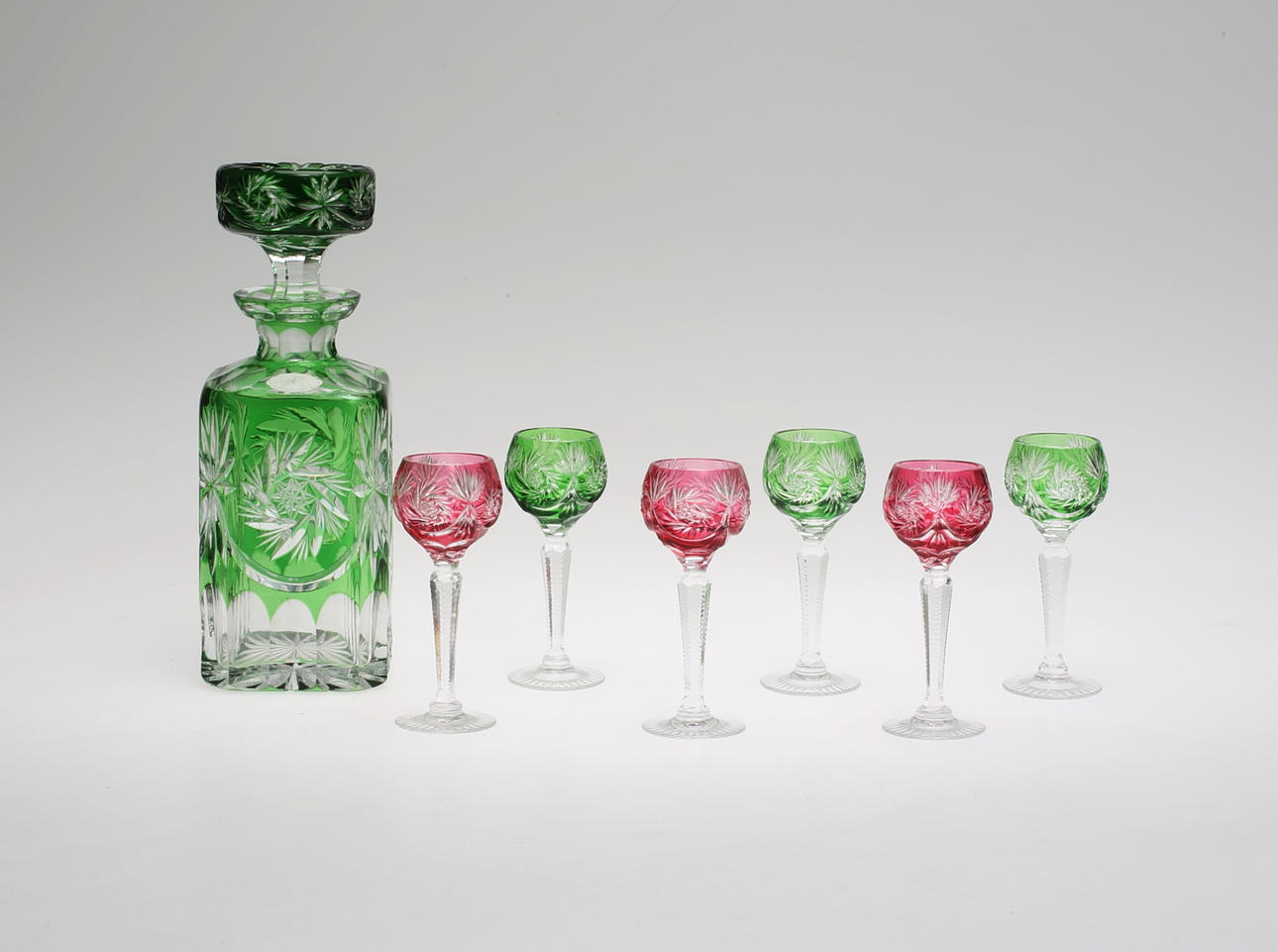 GLASSERVIS, 7 delar, Böhmiskt glas, 1900-tal.