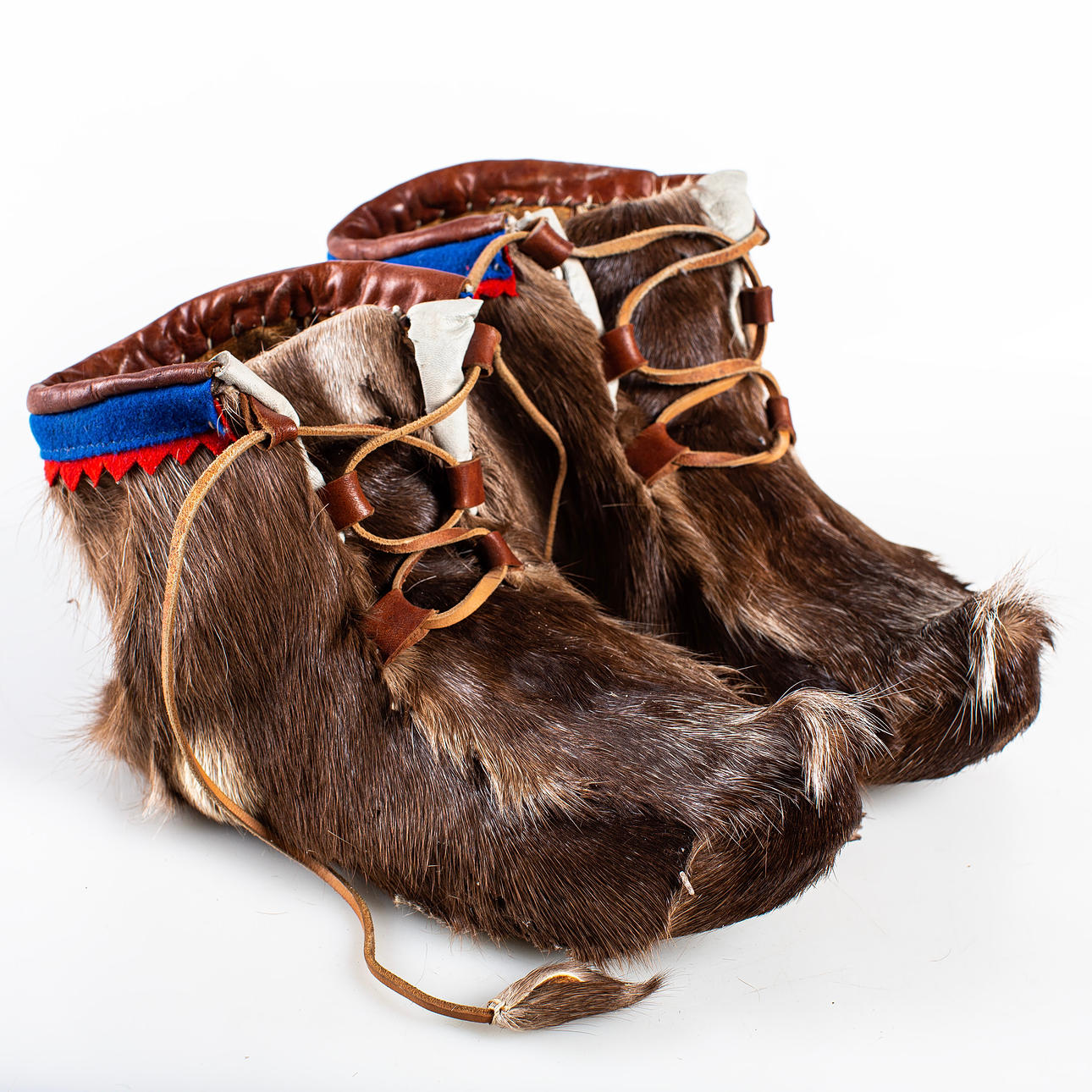 BEAK SHOES, 1 pair, reindeer skin.