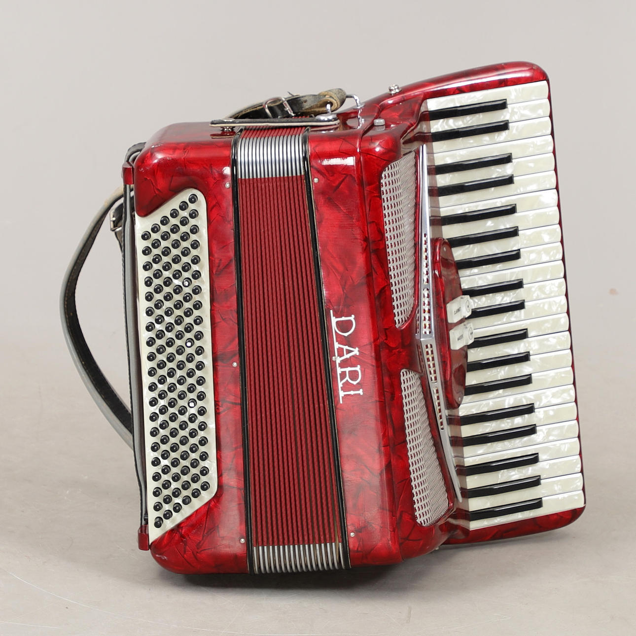 DRAGSPEL, Dari, Italien.