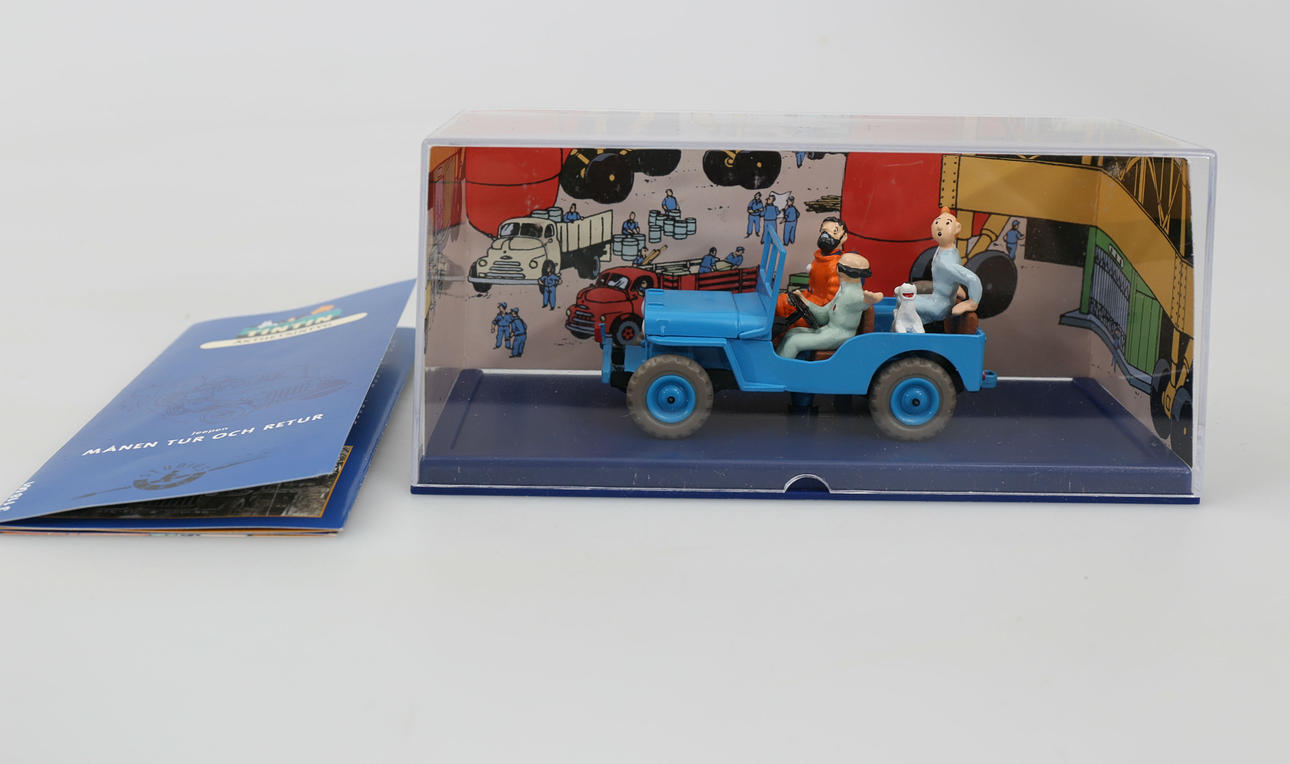 SAMLARBIL. Miniatyrmodell av Jeep från "Månen tur och retur", Tintin.