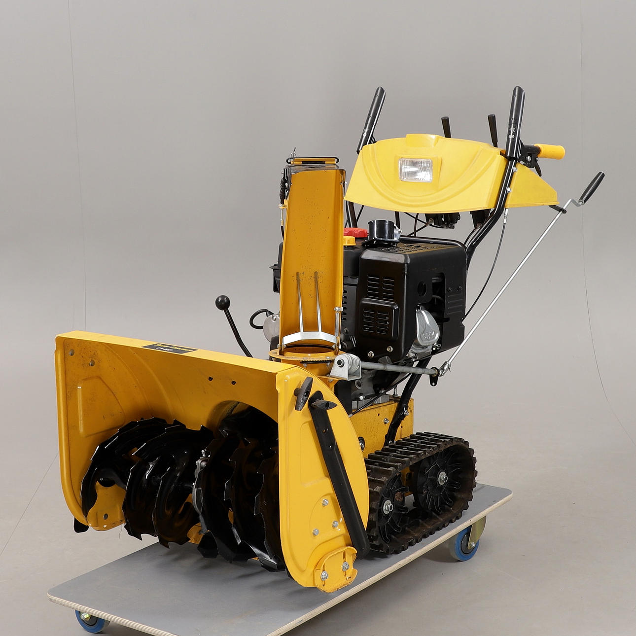 SNÖSLUNGA, Snow Thrower 11HP, 700W.