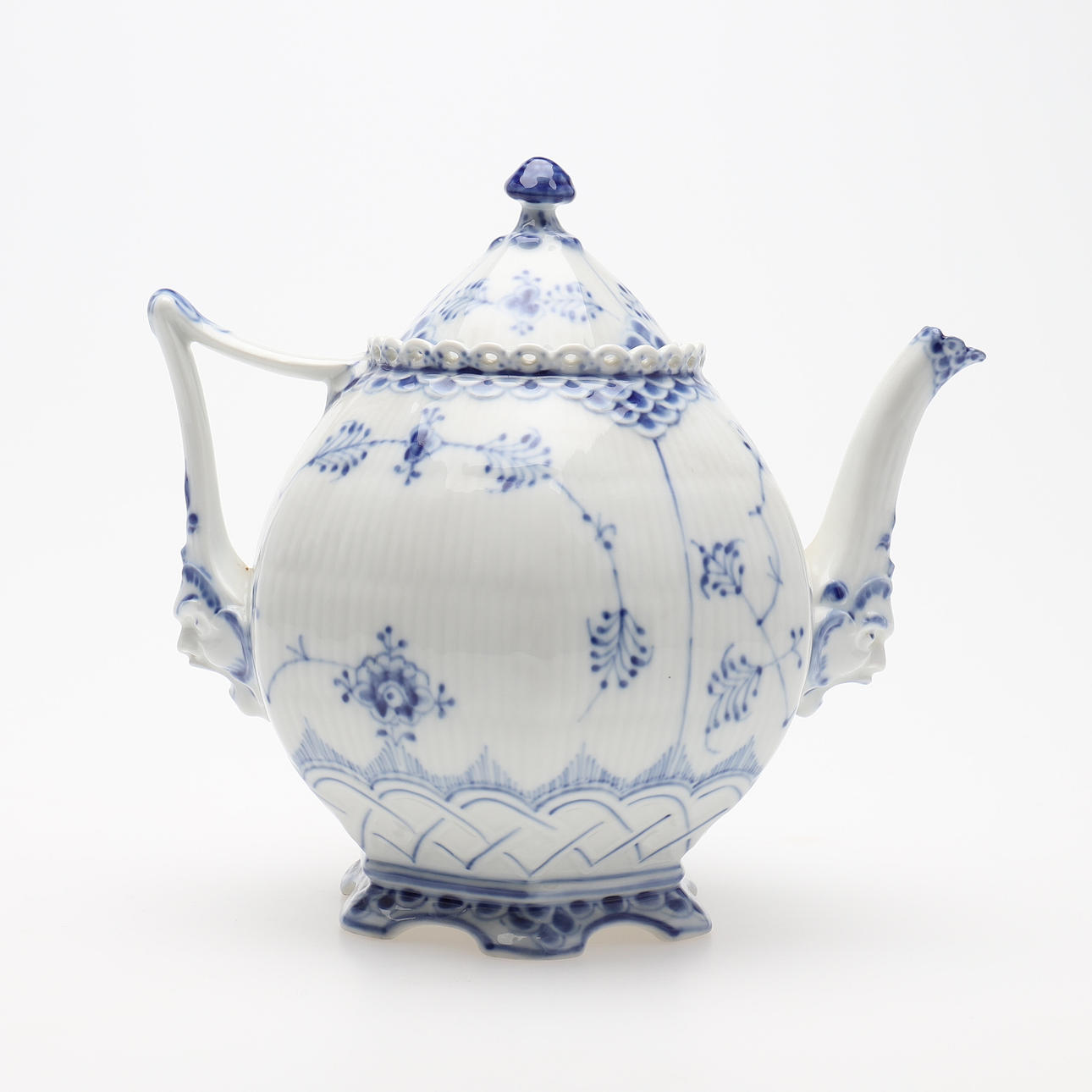 TEKANDE, MUSSELMALET, ROYAL COPENHAGEN.