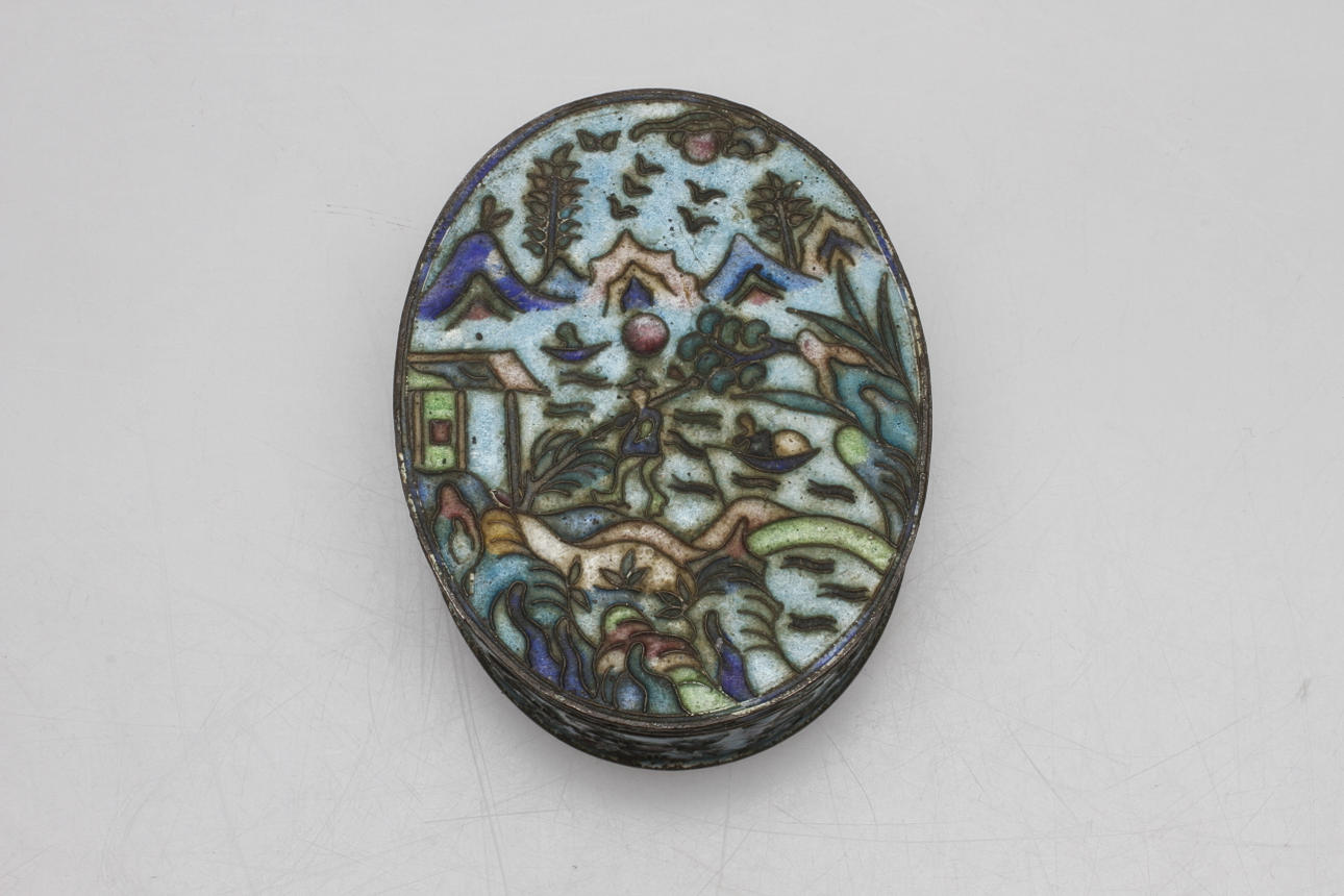 PUDERDOSA, metall och emalj, Kina.