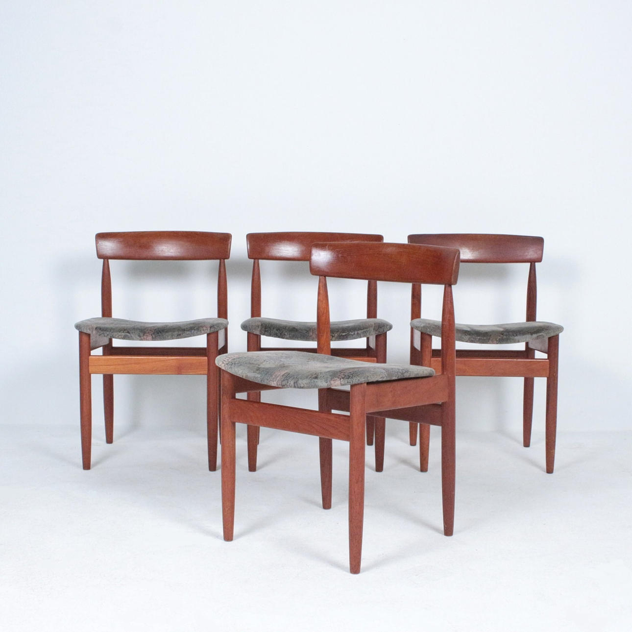 FARSØ STOLEFABRIK. STOLAR, teak, Danmark, 1960-tal.