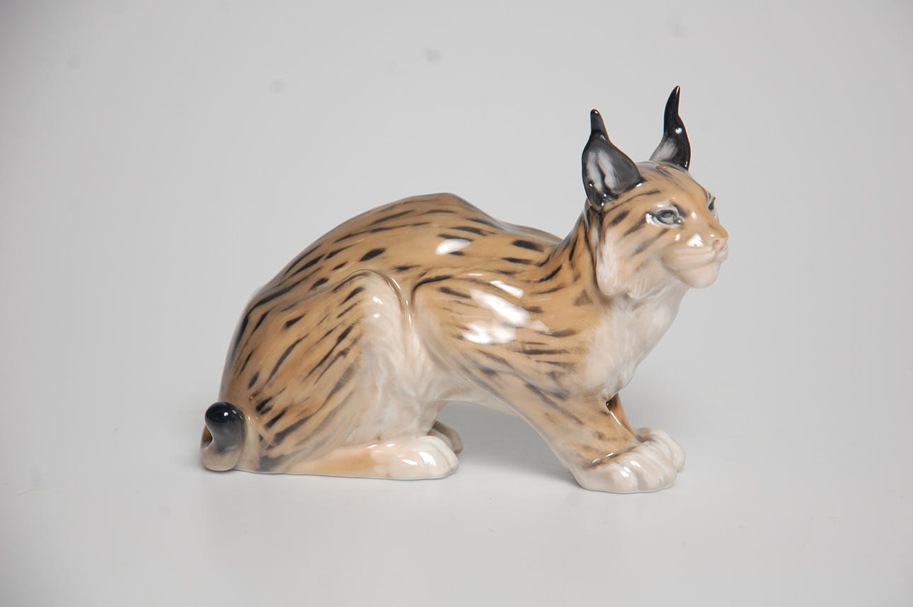 FIGURIN, porslin," Lodjur " Royal Copenhagen.