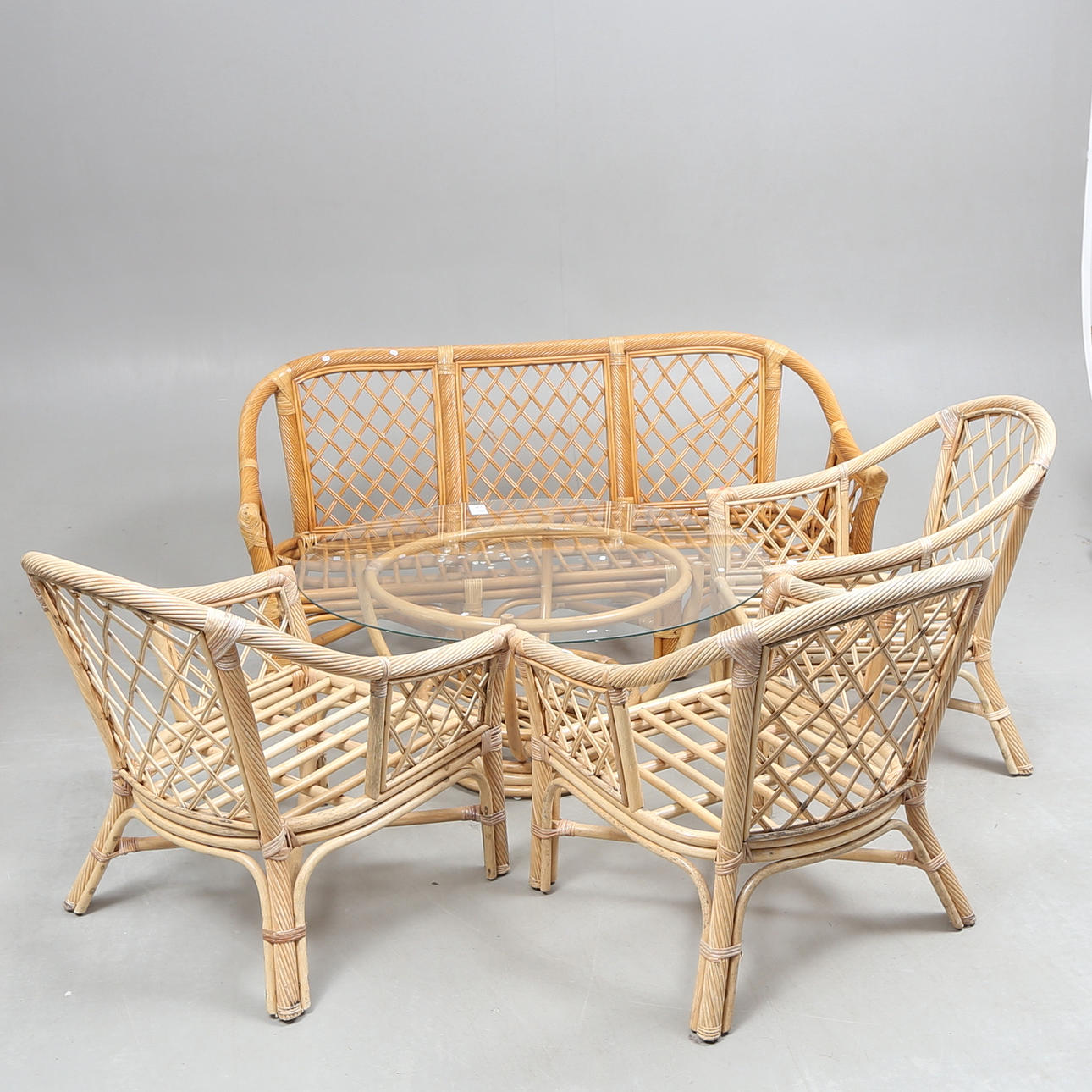 KORGMÖBEL, 5 delar, 1900-tal.