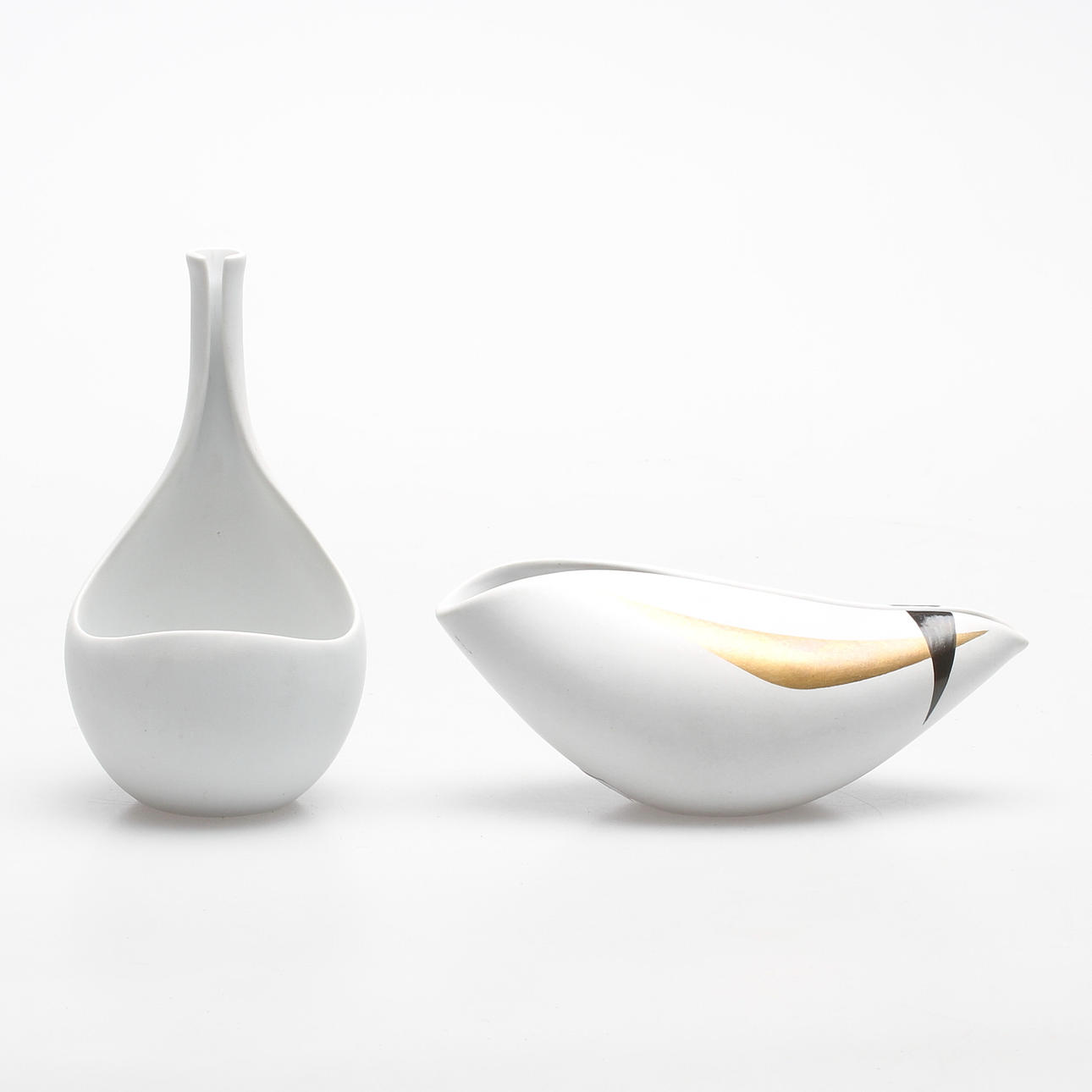 SKÅL och VAS, 2 st. Stengods, "Veckla" samt "Pungo", Stig Lindberg, Gustavsberg.