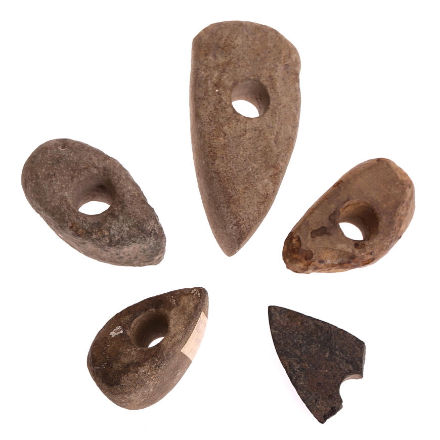 SKAFTHÅLSYXOR, 4 st, bergart, yngre stenålder 2500-1500 f Kr.