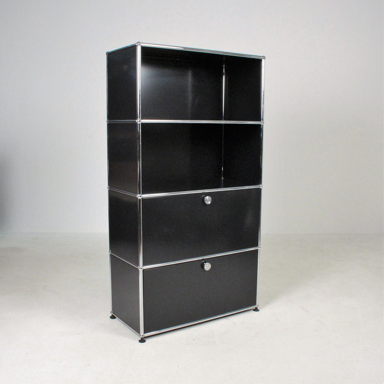 USM Haller - Bookcase.