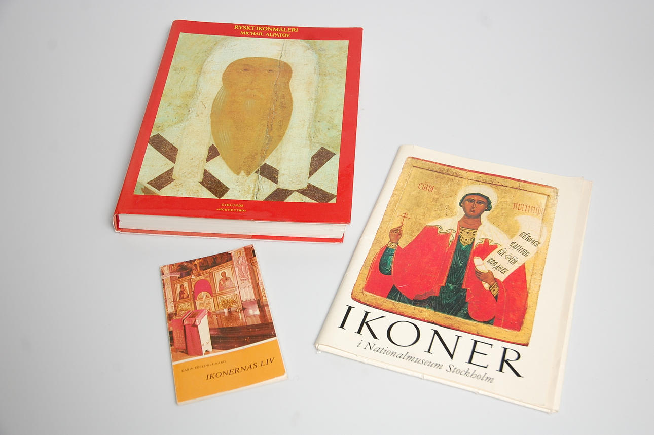 BÖCKER, 3 st IKONER.