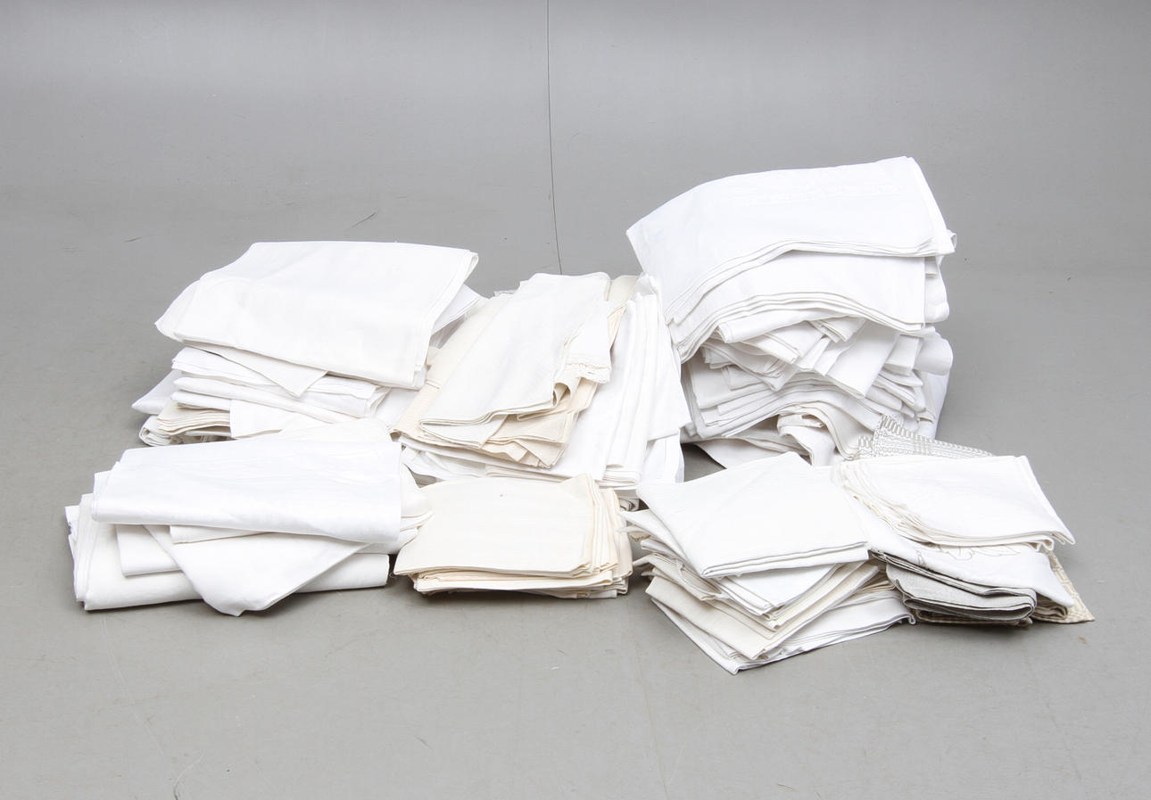 PARTI TEXTIL, mestadels linne.