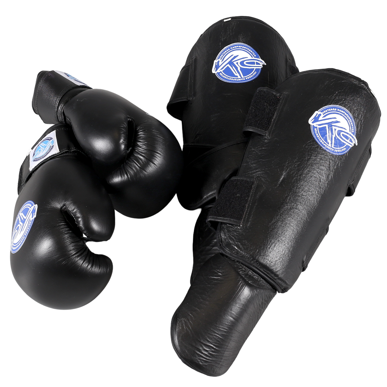 KAMPSPORTSUTRUSTNING, 4 delar, 2000-talet.