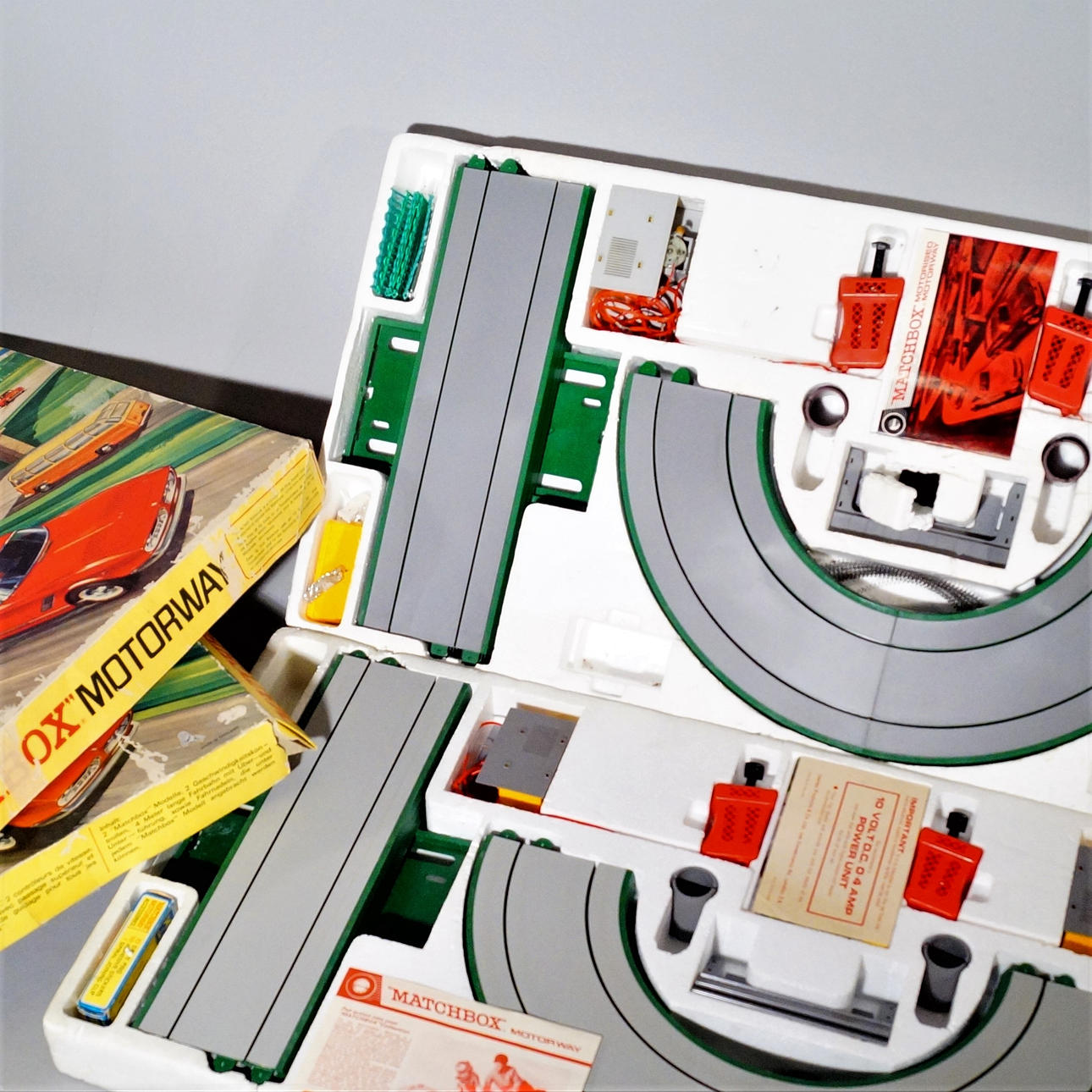 AUTOBAHNSCHIENEN, 2 Stück, Matchbox Autobahn M-2.