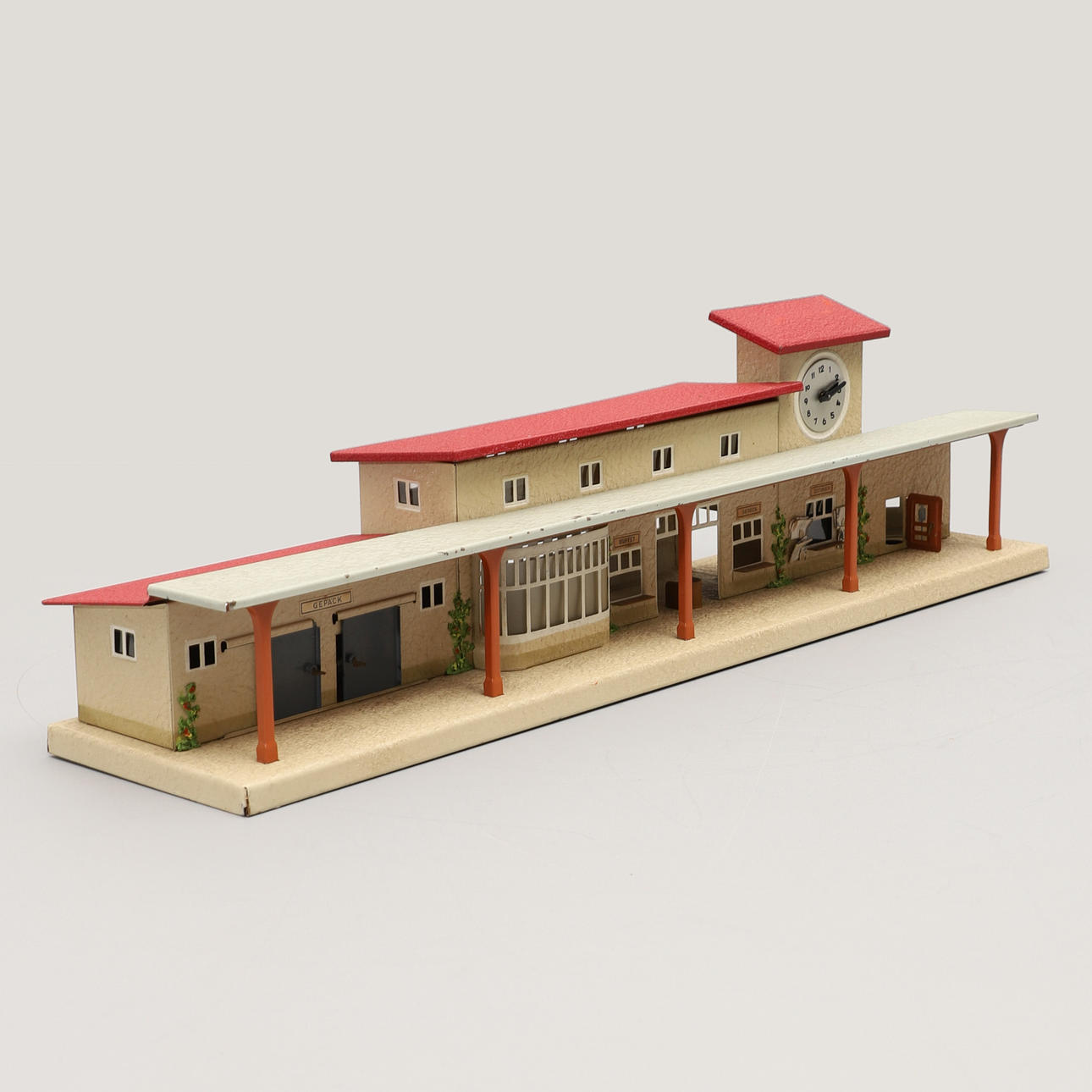 STATION BUILDING, Kibri, scale H0.