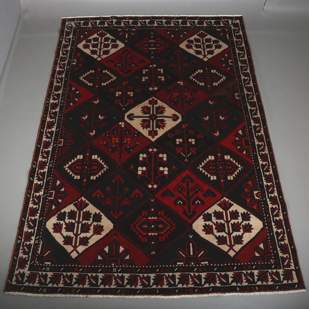 MATTA, Persisk Bakhtiari, mått: 305x210 cm.