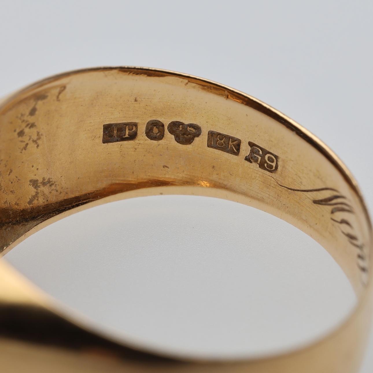 Signet ring, 18K gold. Clocks & Watches - Wristwatches - Auctionet