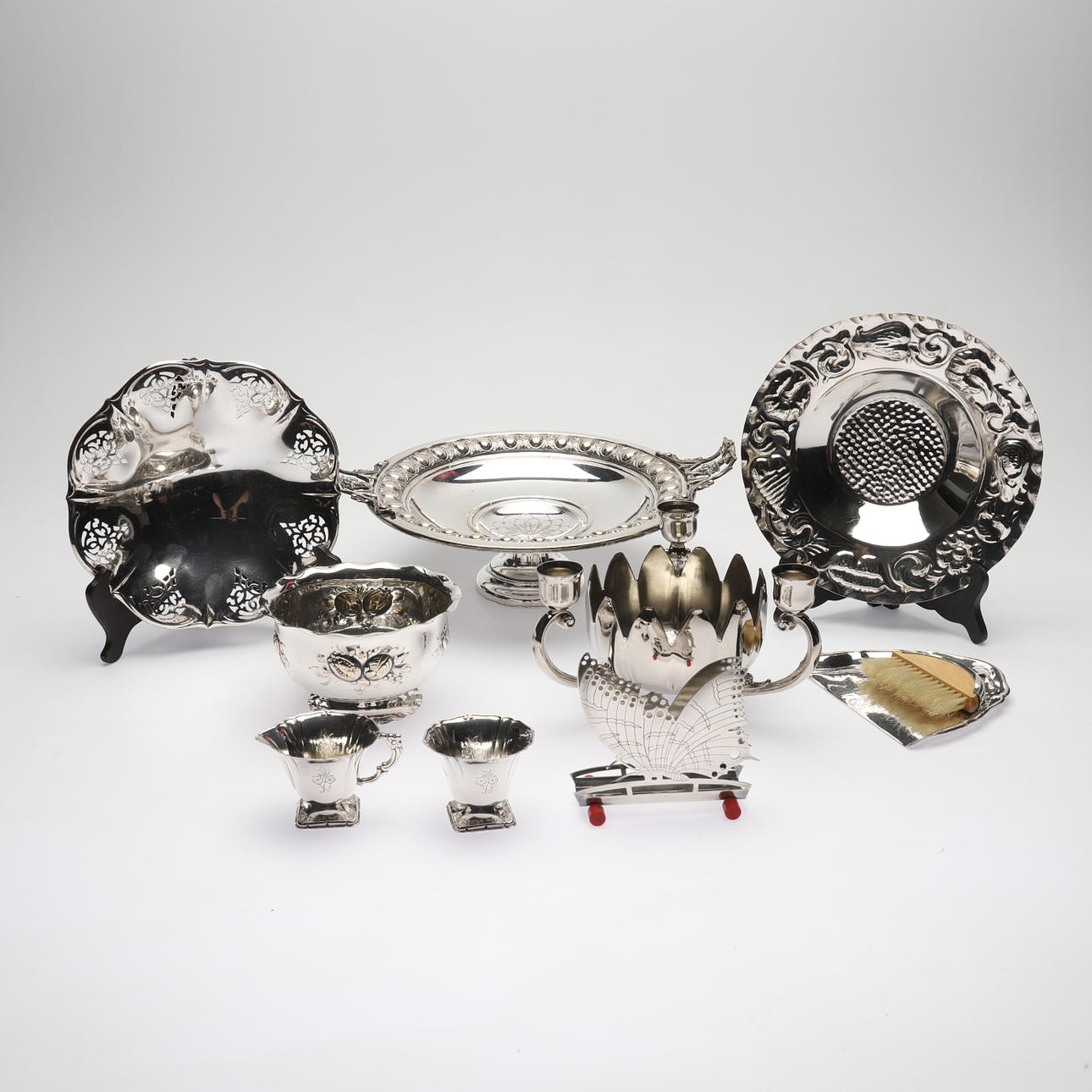 OBJETOS DE METAL, alpaca/ metal blanco, 1900.