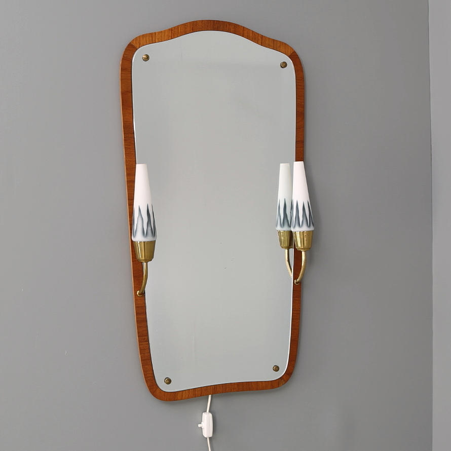 VÄGGSPEGEL, med belysning, 1950-tal.