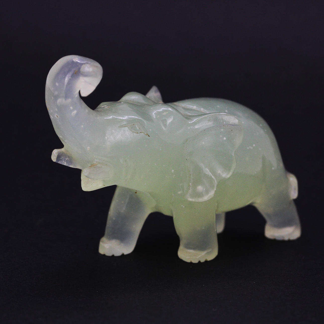 FIGURA ELEFANTE JADE.