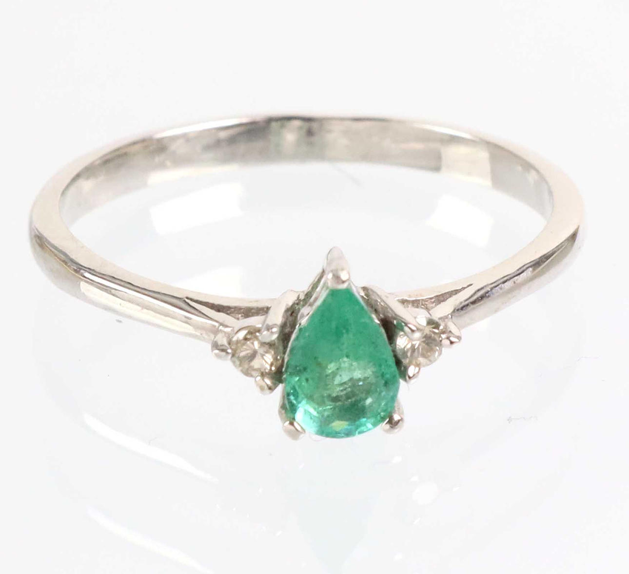 ANILLO ESMERALDA BRILLANTE, plata 925.
