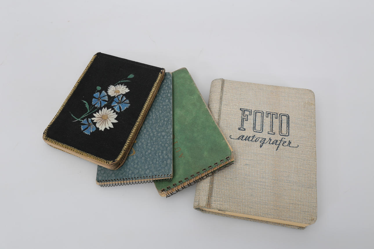 AUTOGRAFER, 4 block, bland annat Edvard Persson och Alice Babs.