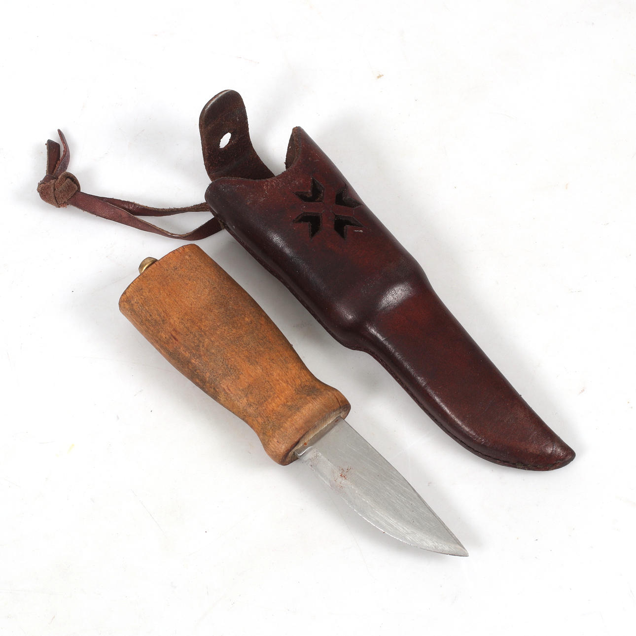 MESSER, Klinge markiert Helle, Norwegen.