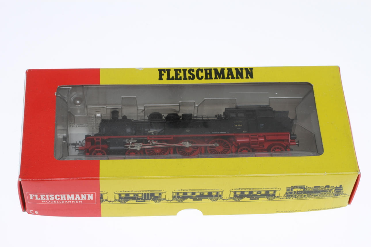 MODELLTÅG FLEISCHMANN ånglok 4817 i originalkartong.