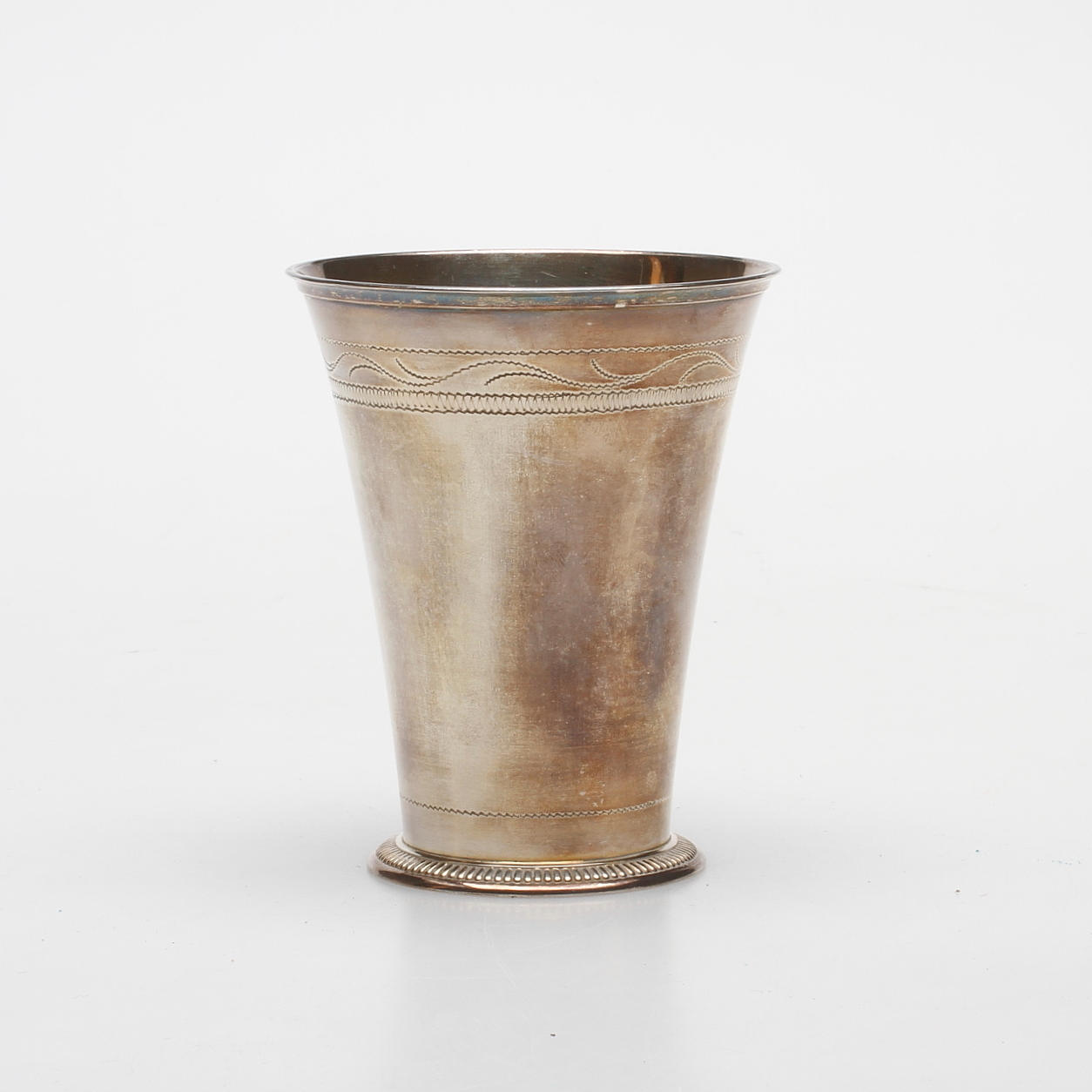 VAS, silver, GAB, Stockholm 1927, vikt ca. 145,9 gram.