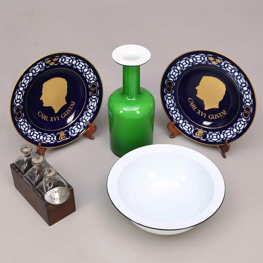 VAS, glas, Otto Brauer, Holmegaard, SKÅL, keramik, Rolf Sinnemark Rörstrand, MINNESTALLRIKAR 2 st Bing & Gröndahl.