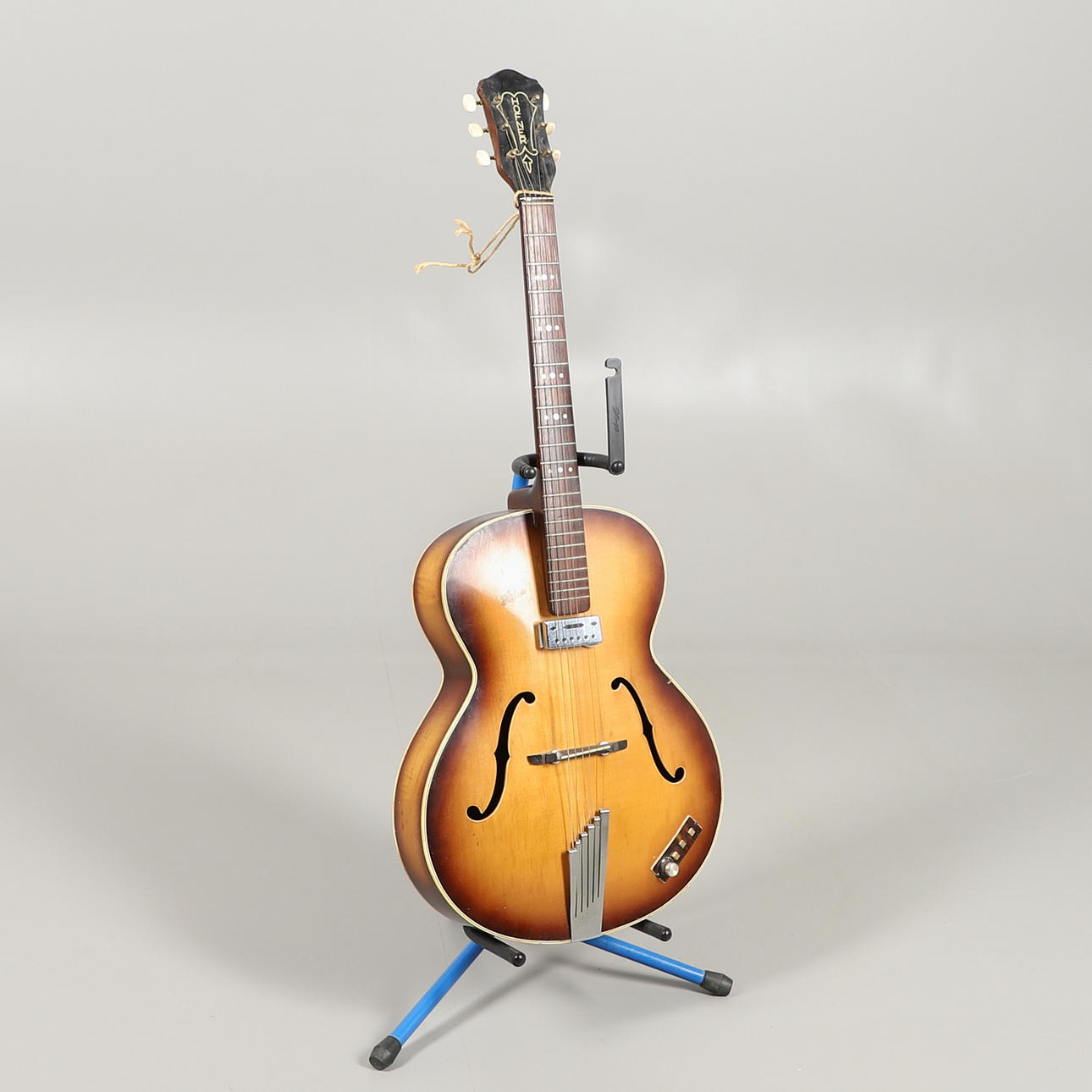 VINTAGE HOFNER ARCH TOPP GITARR.