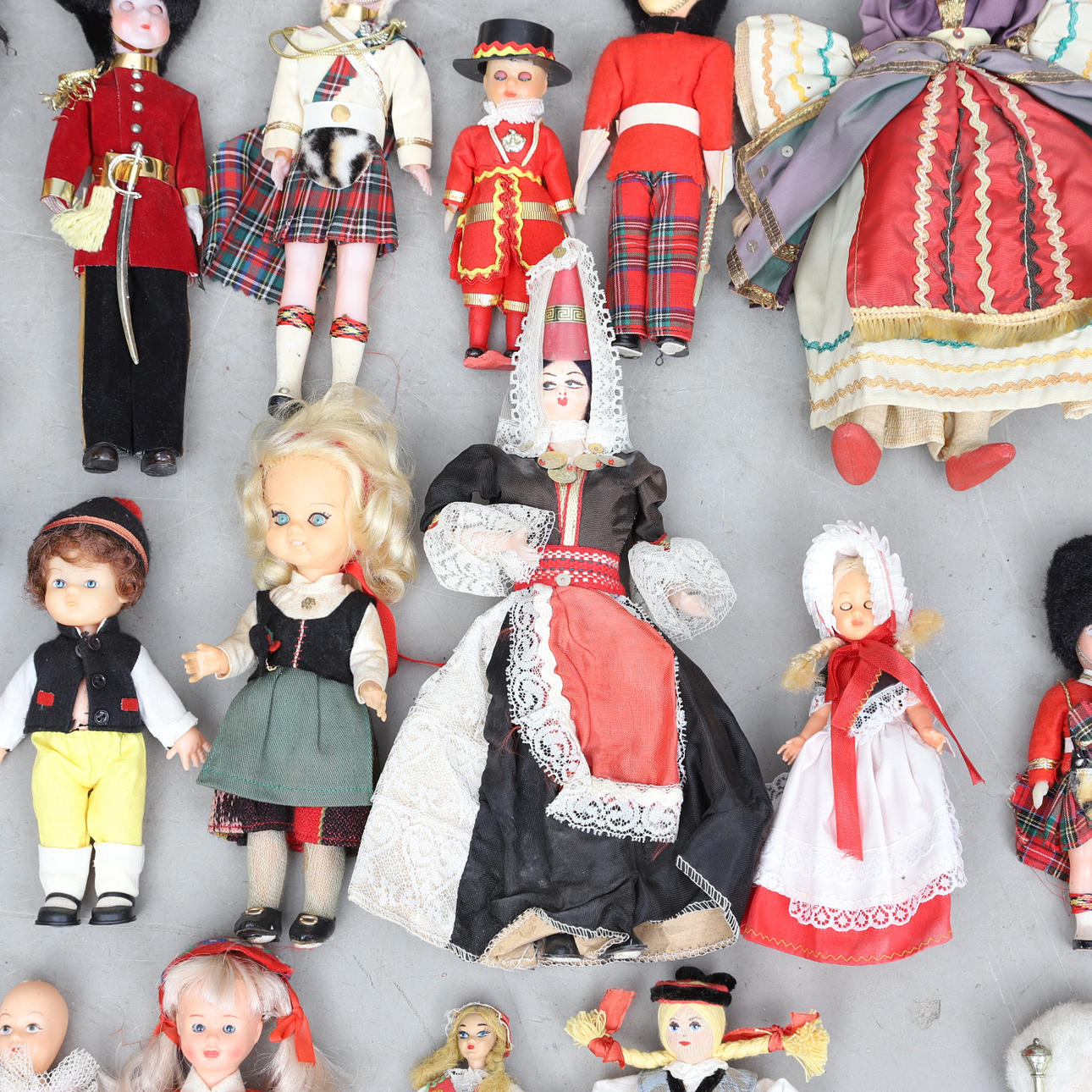 A Collection DOLLS, 1900s.