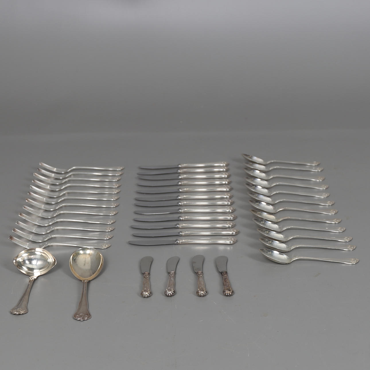 BESTICKUPPSÄTTNING i silver, 42 st, Cohr, Danmark, 1960, Totalvikt 2209 gram.