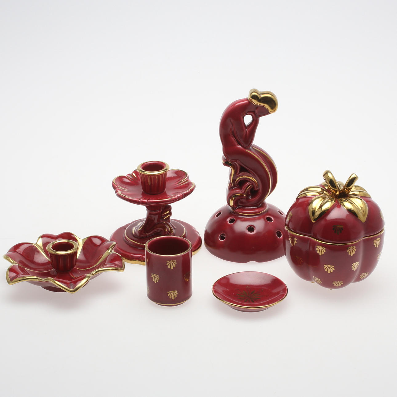 SERVISDELAR, 30 delar, "Rubin", Arthur Percy, Upsala-Ekeby, Gefle, 1900-talets mitt.