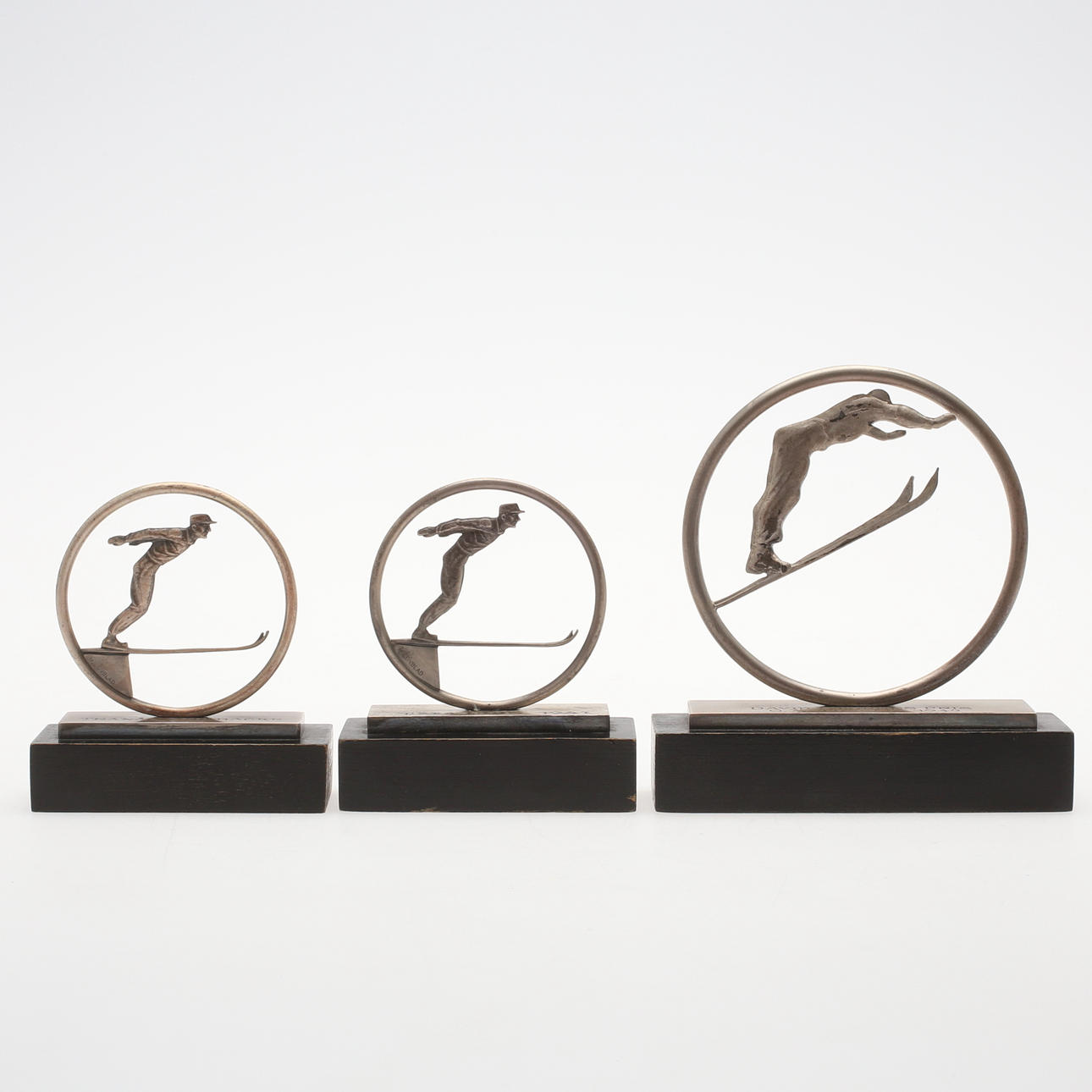 PRISER, 3 st, för backhoppning, metall, 1940-tal.