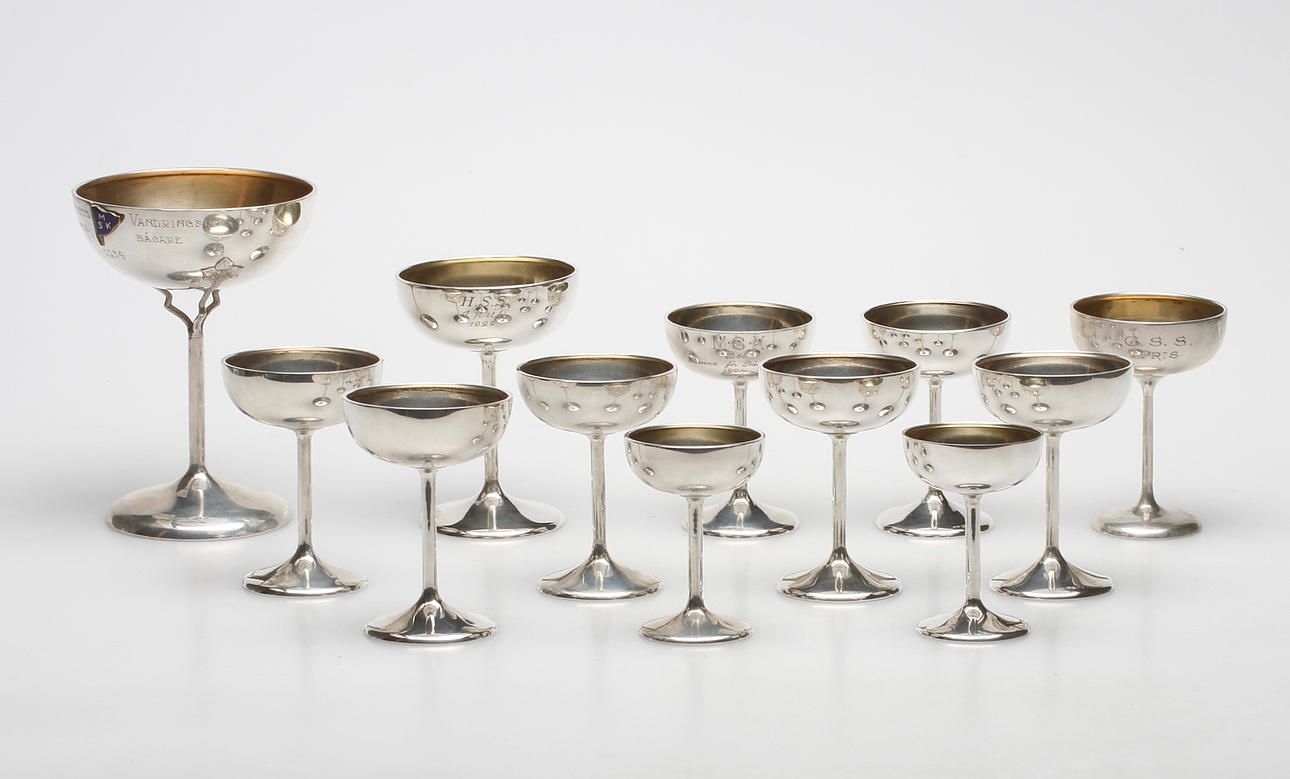 COUPEGLAS, 8+2+1+1 st, silver, vikt ca. 485,6 gram.