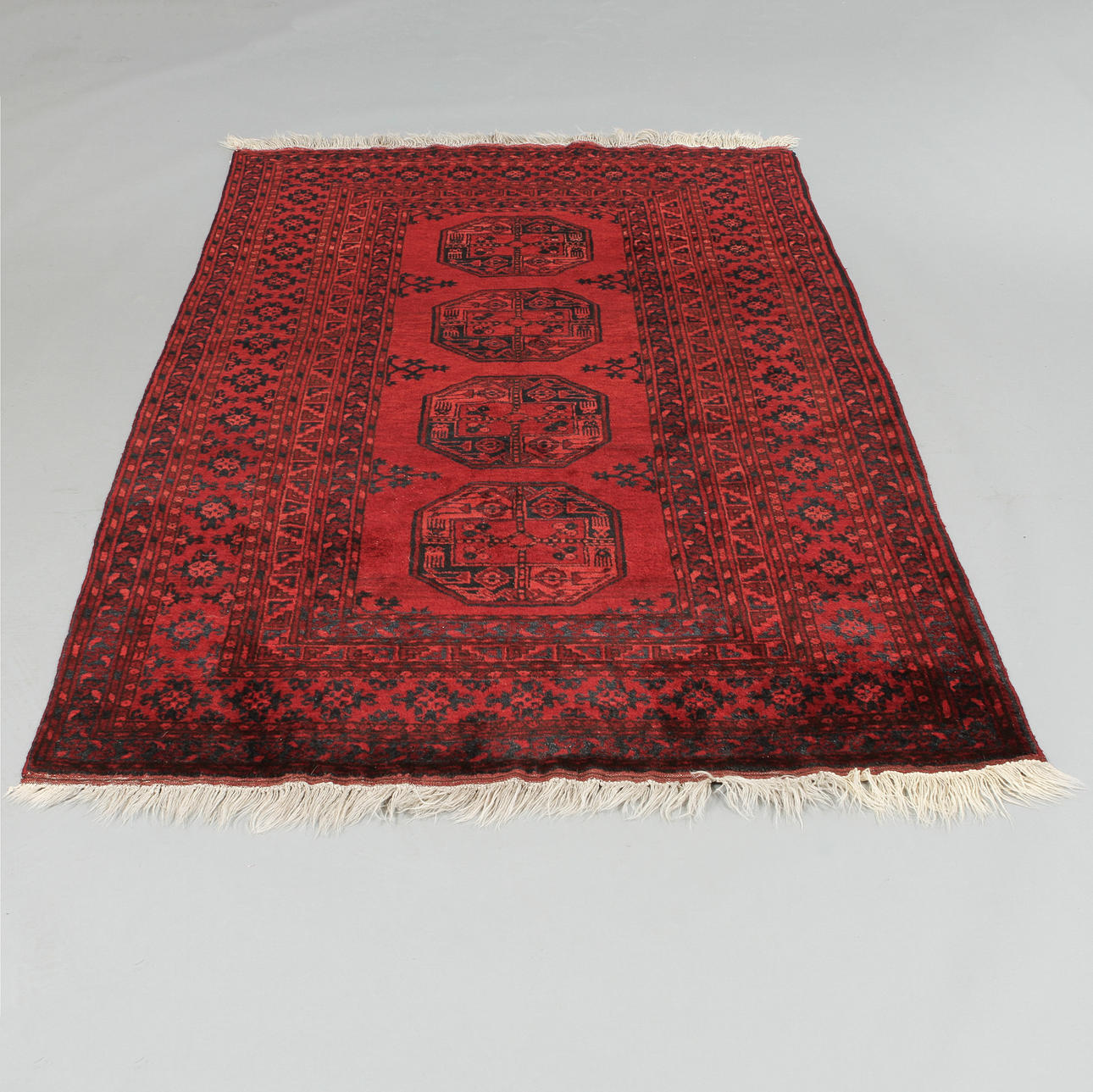 ORIENTALISK MATTA, 252 x 162 cm.