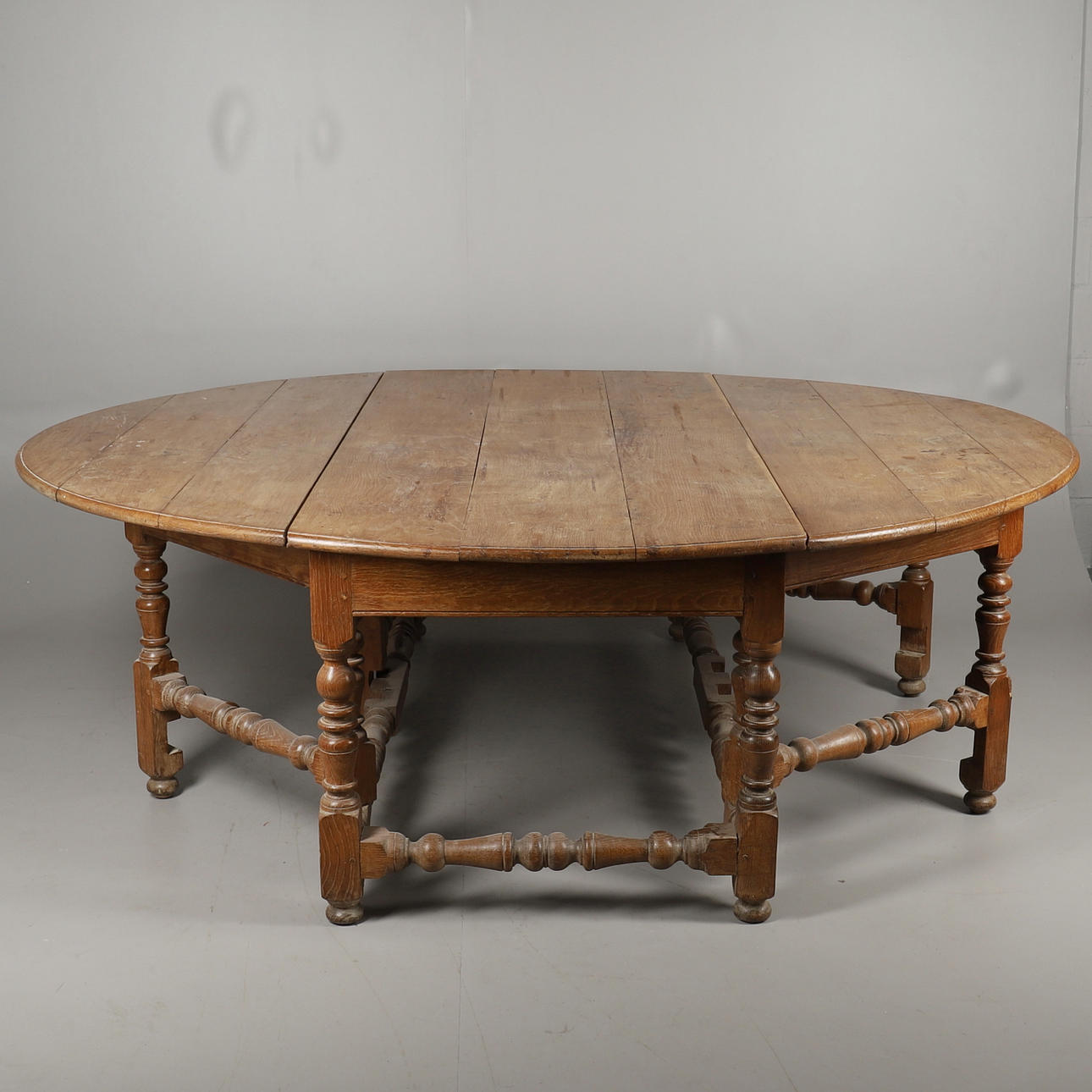 MATBORD, 12 SITS, EK, 1900-TALETS BÖRJAN.