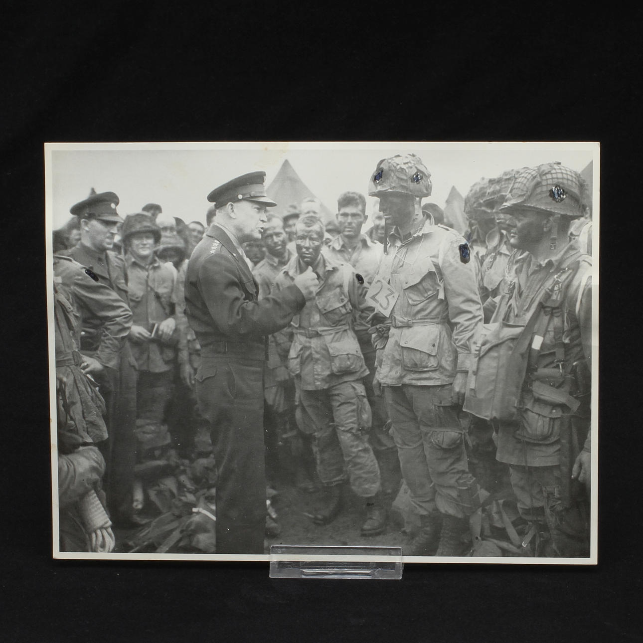 ARKIVBILD, Dwight D. Eisenhower, daterat à tergo 1944.