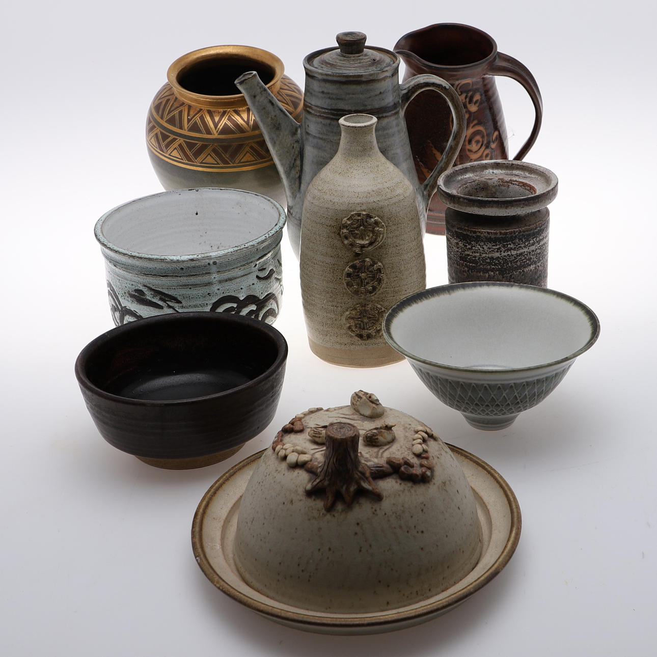 NIO BITAR AV STUDIO KERAMIK.