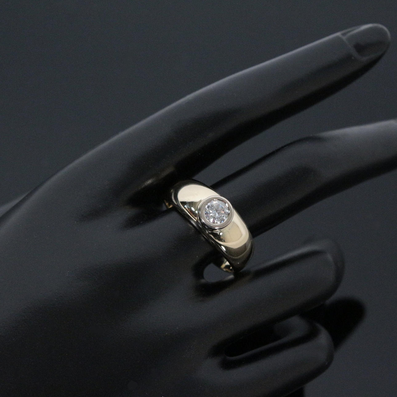 Diamantring, 585 gult guld/vitguld.