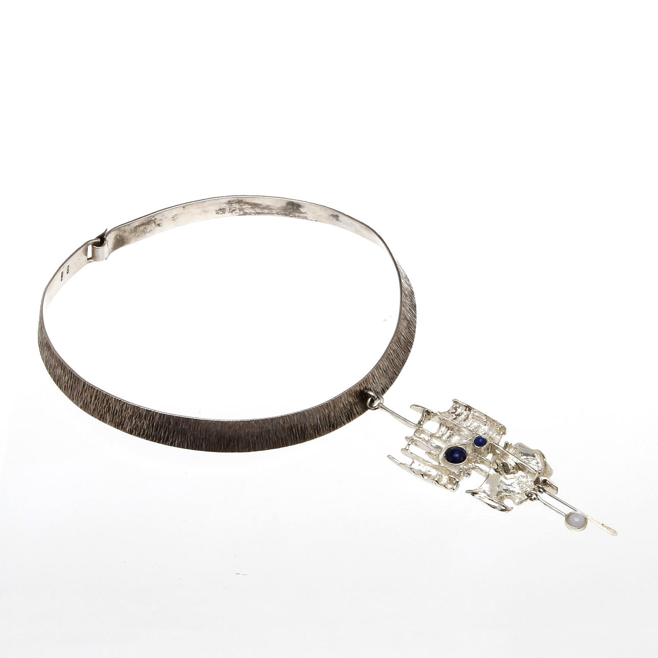 HALSSMYCKE ur kollektionen "Tundra", silver, Regine Juhls, Kautokeino.