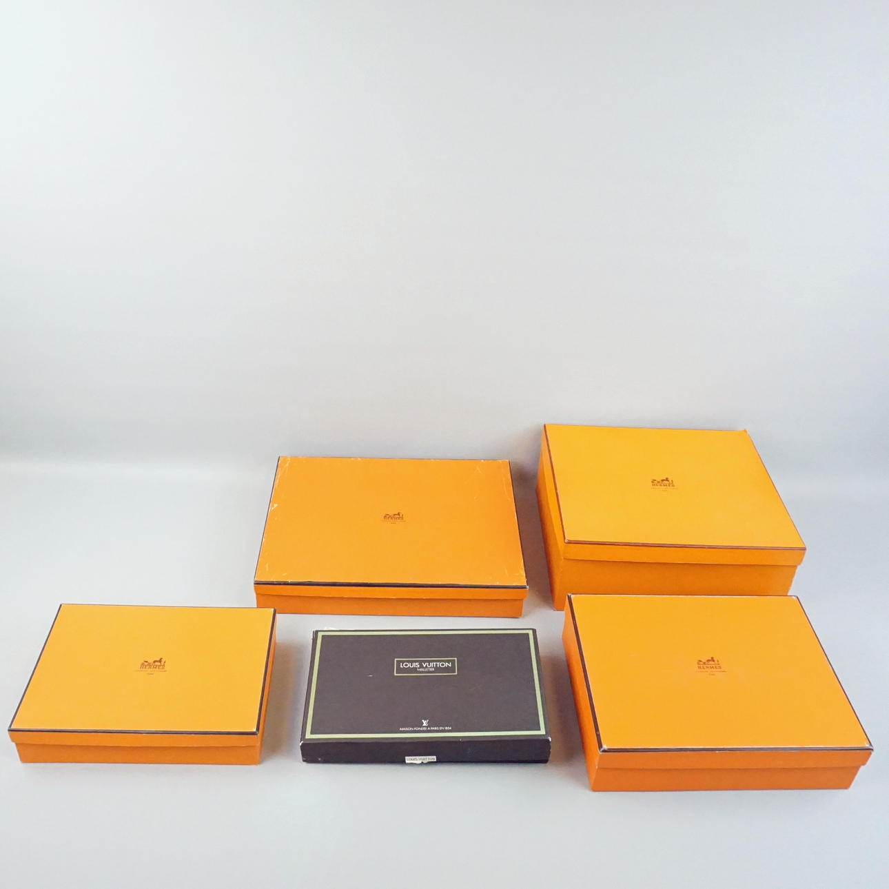 HERMÈS, 4 boxes, and 1 Louis Vuitton box. Vintage & Designer