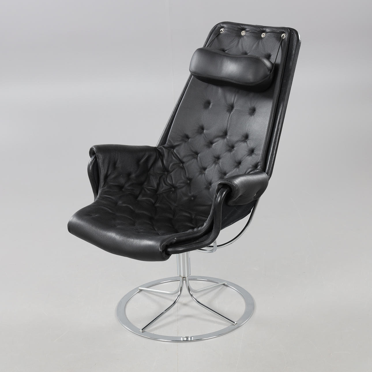 BRUNO MATHSSON. Fåtölj, "Jetson" för DUX.