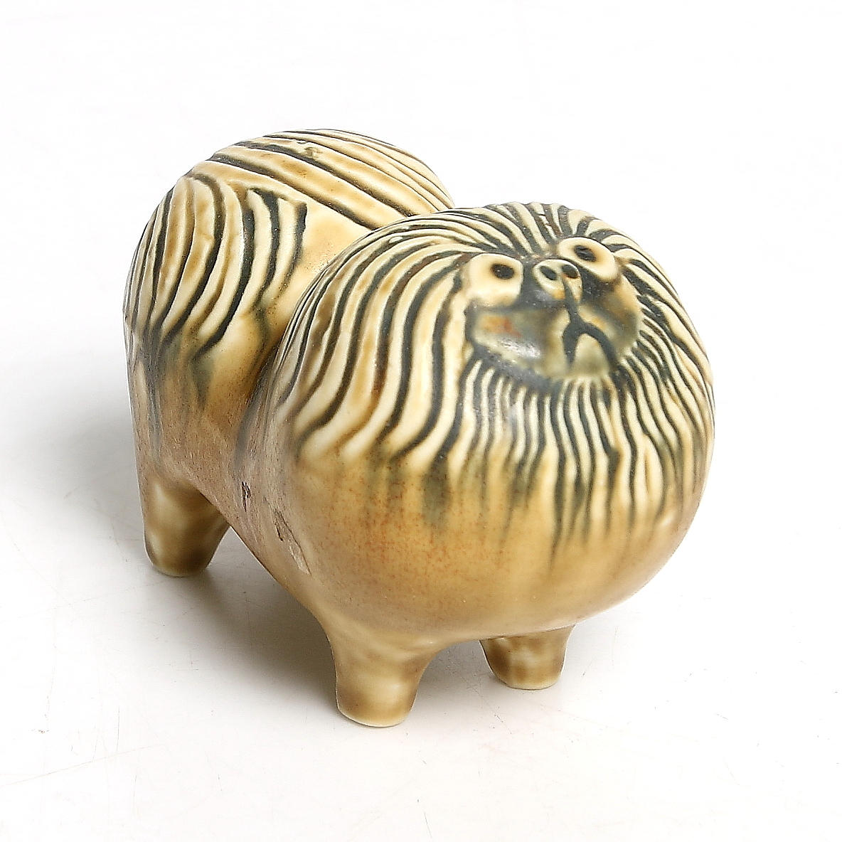 LISA LARSON. "Pekingese", minikennel, Gustavsberg. 1900-tal.