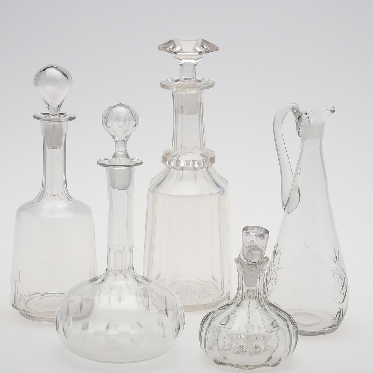 GLASFLASKOR, 5 st, 1900-tal.