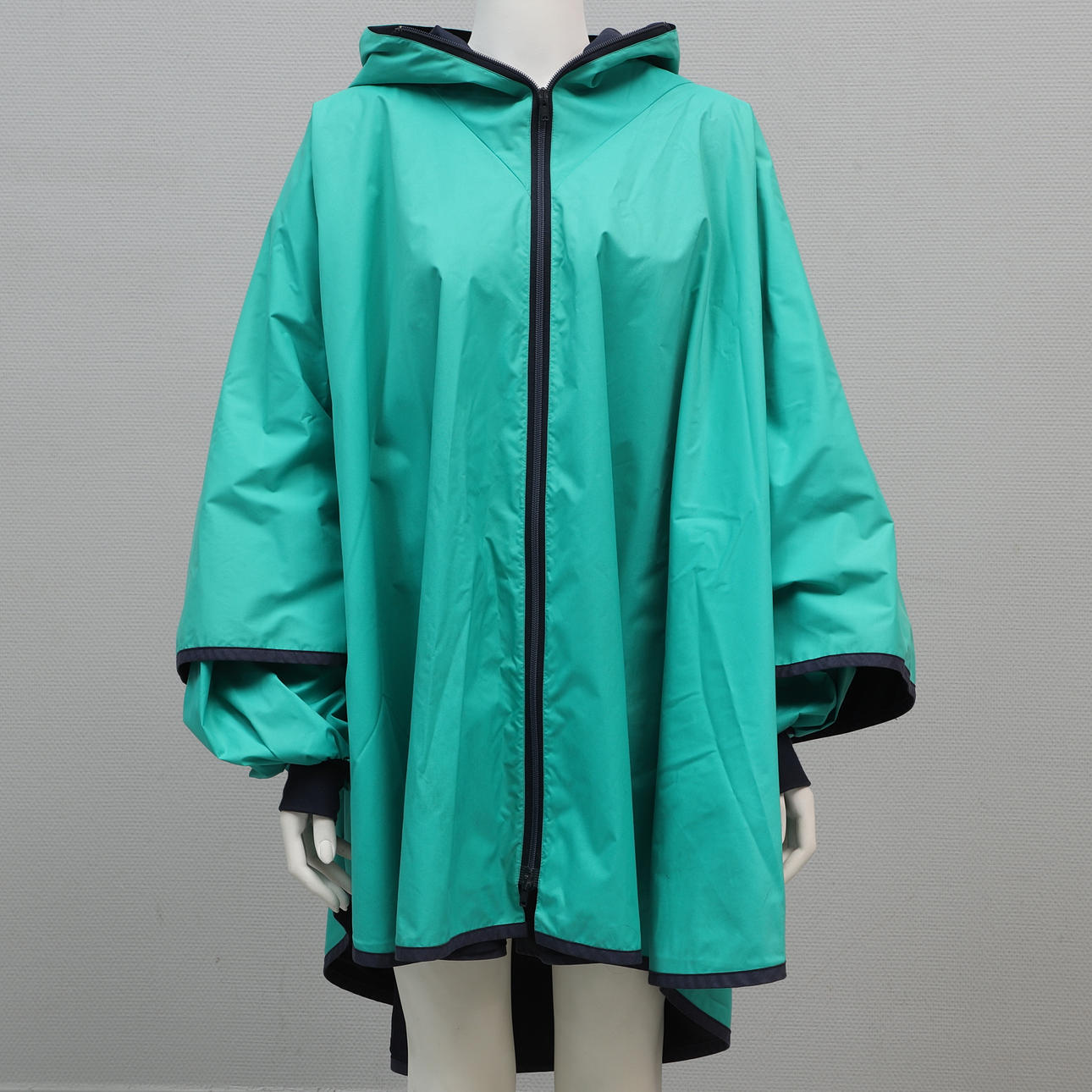 DAMCAPE, Funktionsmaterial, Margareta Forslund Design, Simrishamn.