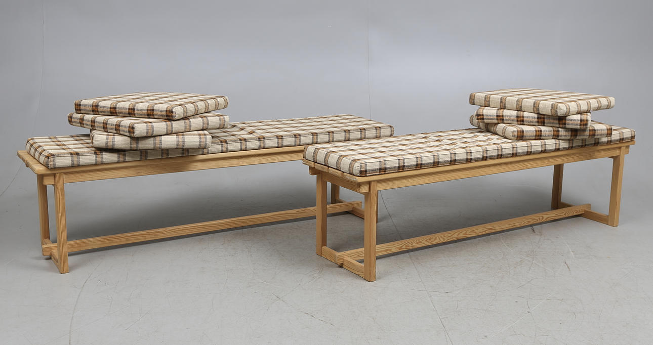 BÄNKAR, ett par, 1900/2000-tal.