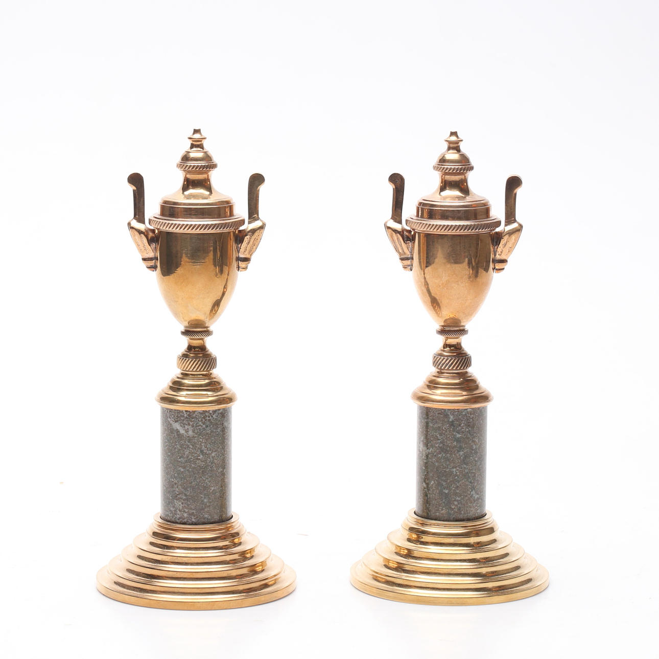 CASOLETTER, ett par, mässing och sten.